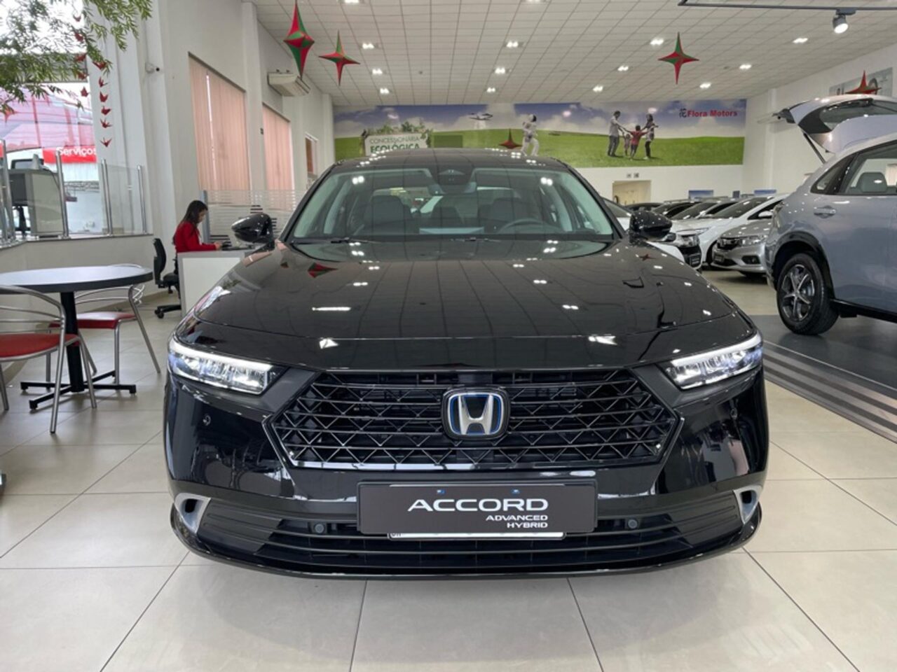 honda accord 2.0 e hev advanced ecvt wmimagem09083431522 1 Com um porta-malas gigante e motorização híbrida, o Honda Accord Híbrido 2024 apresenta uma ampla lista de equipamentos