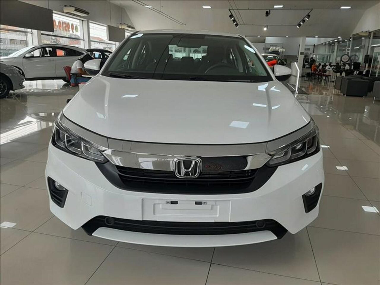 honda city 1.5 ivtec flex ex cvt wmimagem11222031668 1 Com uma boa relação custo-benefício, o Honda City Sedan LX 2024 possui uma ampla lista de equipamentos, além de um excelente porta-malas