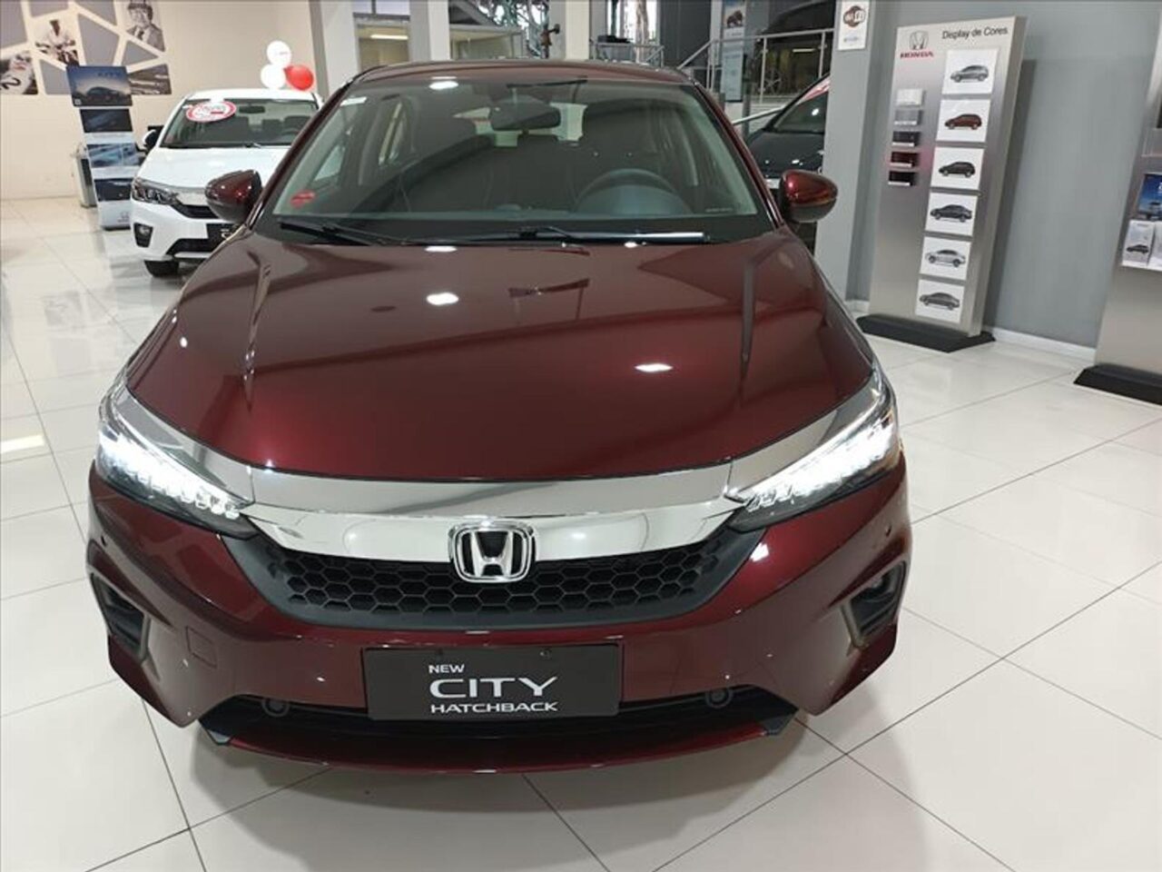 honda city 1.5 ivtec flex hatch touring cvt wmimagem11032880071 1 Mesmo sendo uma versão intermediária, o Honda City Hatch EXL 2024 apresenta bons atributos e oferece uma excelente relação custo-benefício