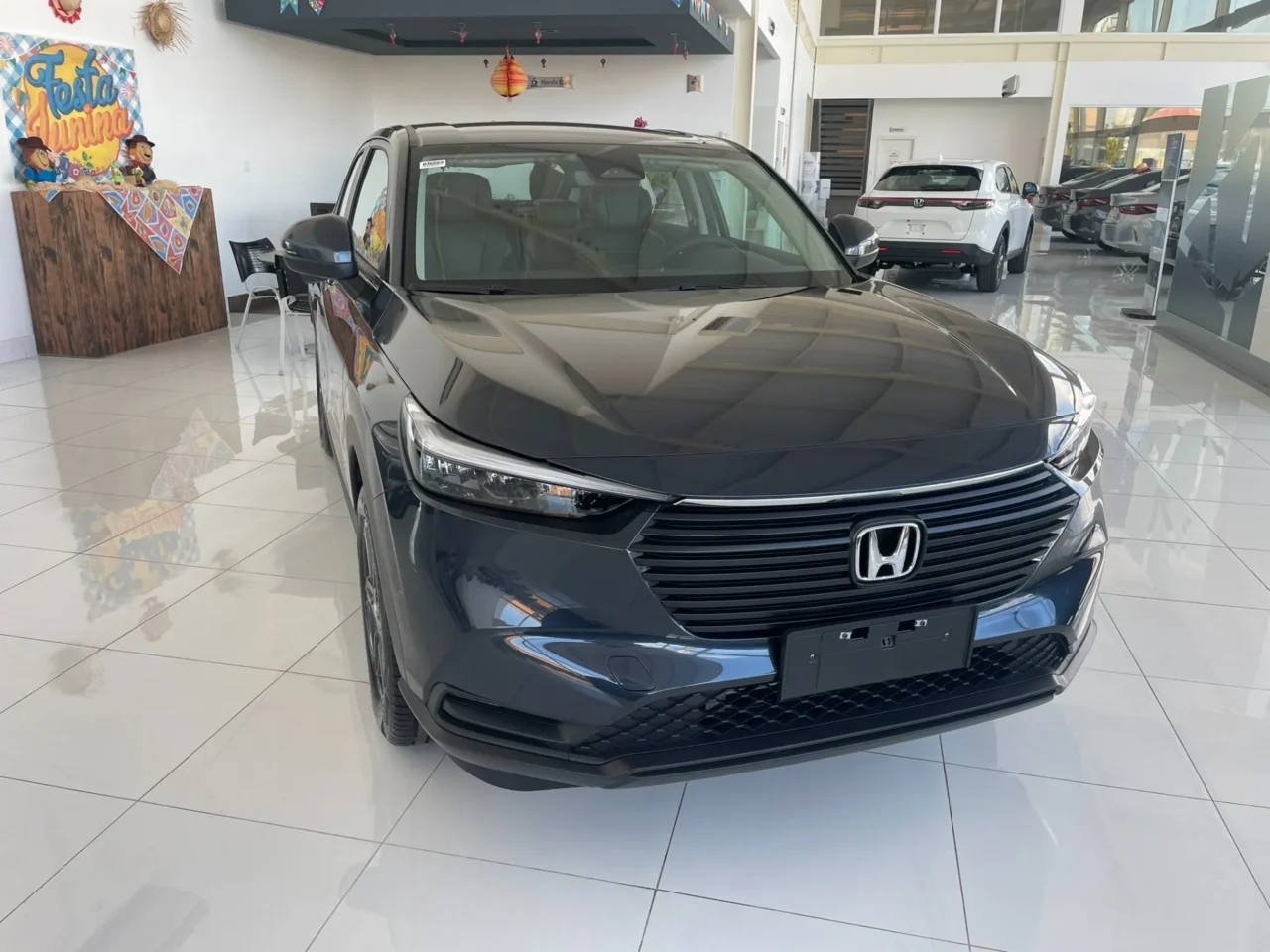 honda hrv 1 5 di ivtec flex exl cvt wmimagem11555690612 3 Com quatro versões de acabamento, o Honda HR-V 2024 oferece uma ampla gama de itens e opções de motorização, incluindo aspirada e turbo