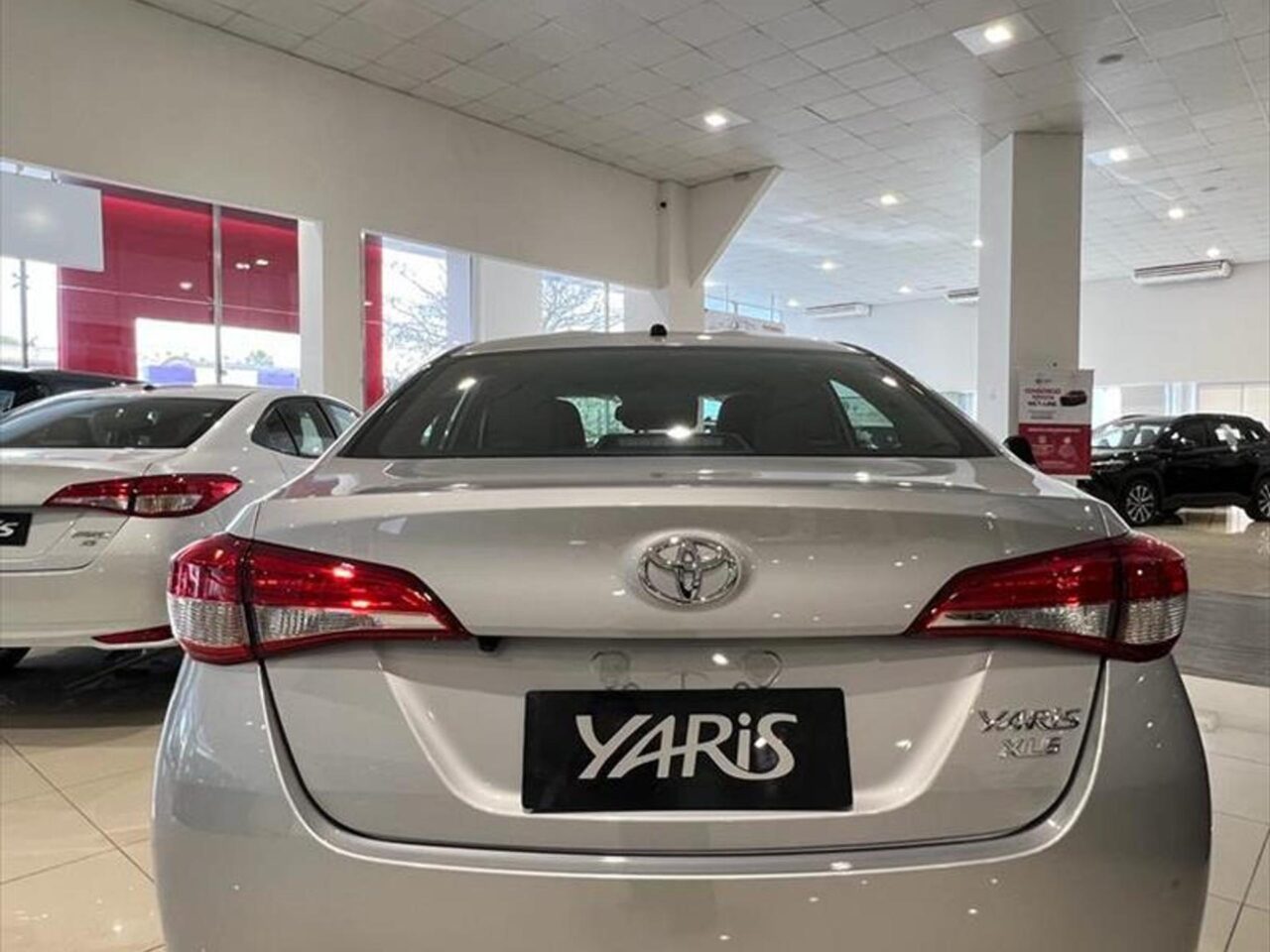 toyota yaris 1.5 16v flex sedan xls multidrive wmimagem1442552957 Com uma lista de equipamentos completa, o Toyota Yaris Sedan XLS 2024 representa a versão mais sofisticada da linha