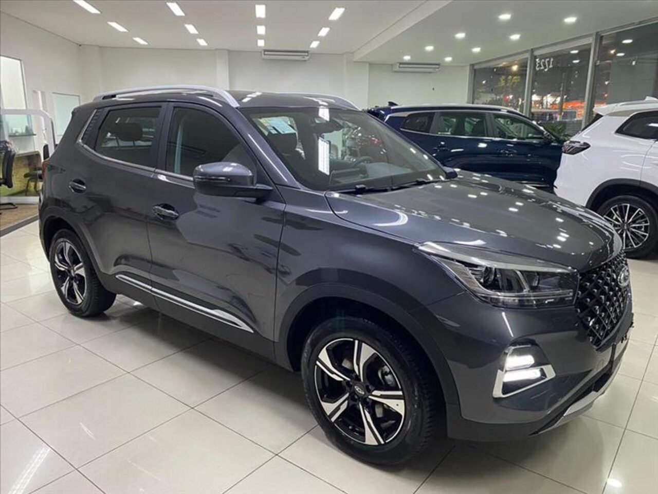 caoa chery tiggo 5x 1.5 vvt turbo iflex sport cvt wmimagem09490548812 Com um bom custo-benefício e amplo espaço interno, o Caoa Chery Tiggo 5X Sport 2025 chega ao mercado nacional