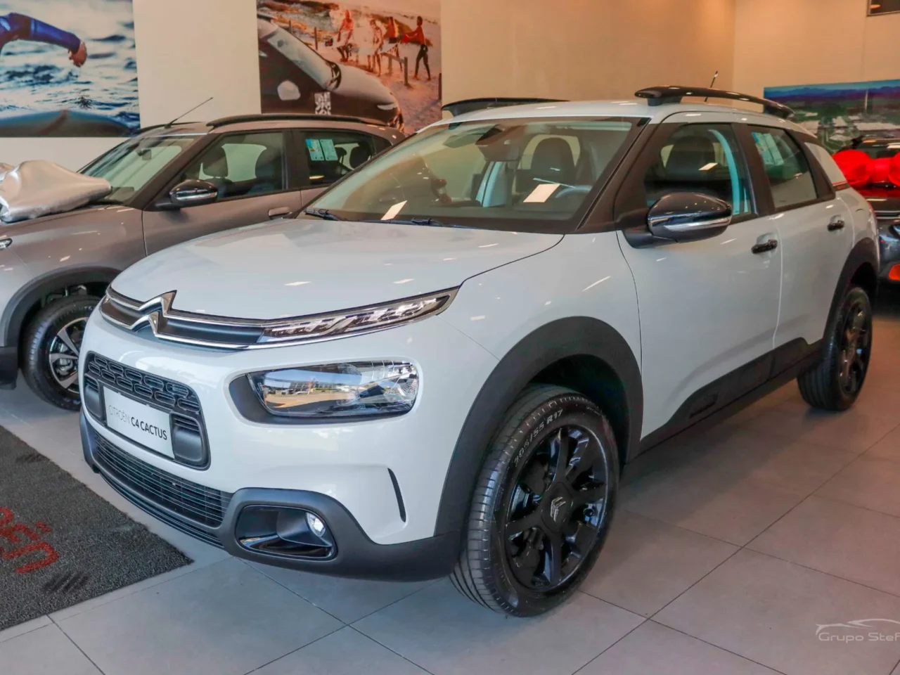 citroen c4 cactus 1 6 thp flex noir eat6 wmimagem18370402936 Com uma ampla lista de equipamentos e um visual diferenciado, o Citroën C4 Cactus Noir é uma boa opção, apesar de seu preço elevado