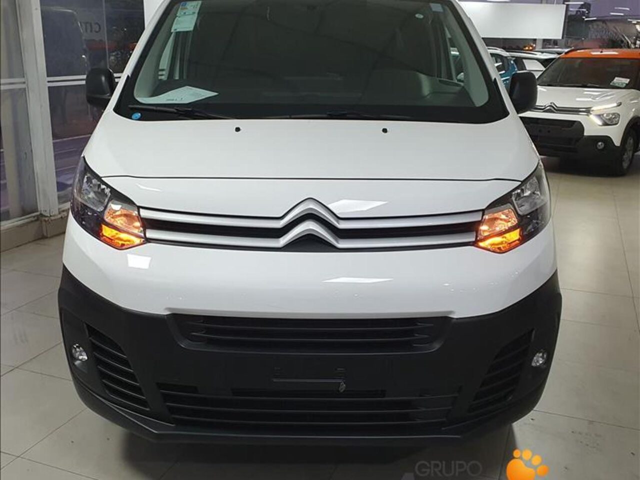 citroen jumpy 1.5 bluehdi diesel cargo manual wmimagem11493655032 Com excelente capacidade de carga, o Citroën Jumpy Cargo 2024 apresenta uma ampla lista de equipamentos e um motor turbo diesel eficiente