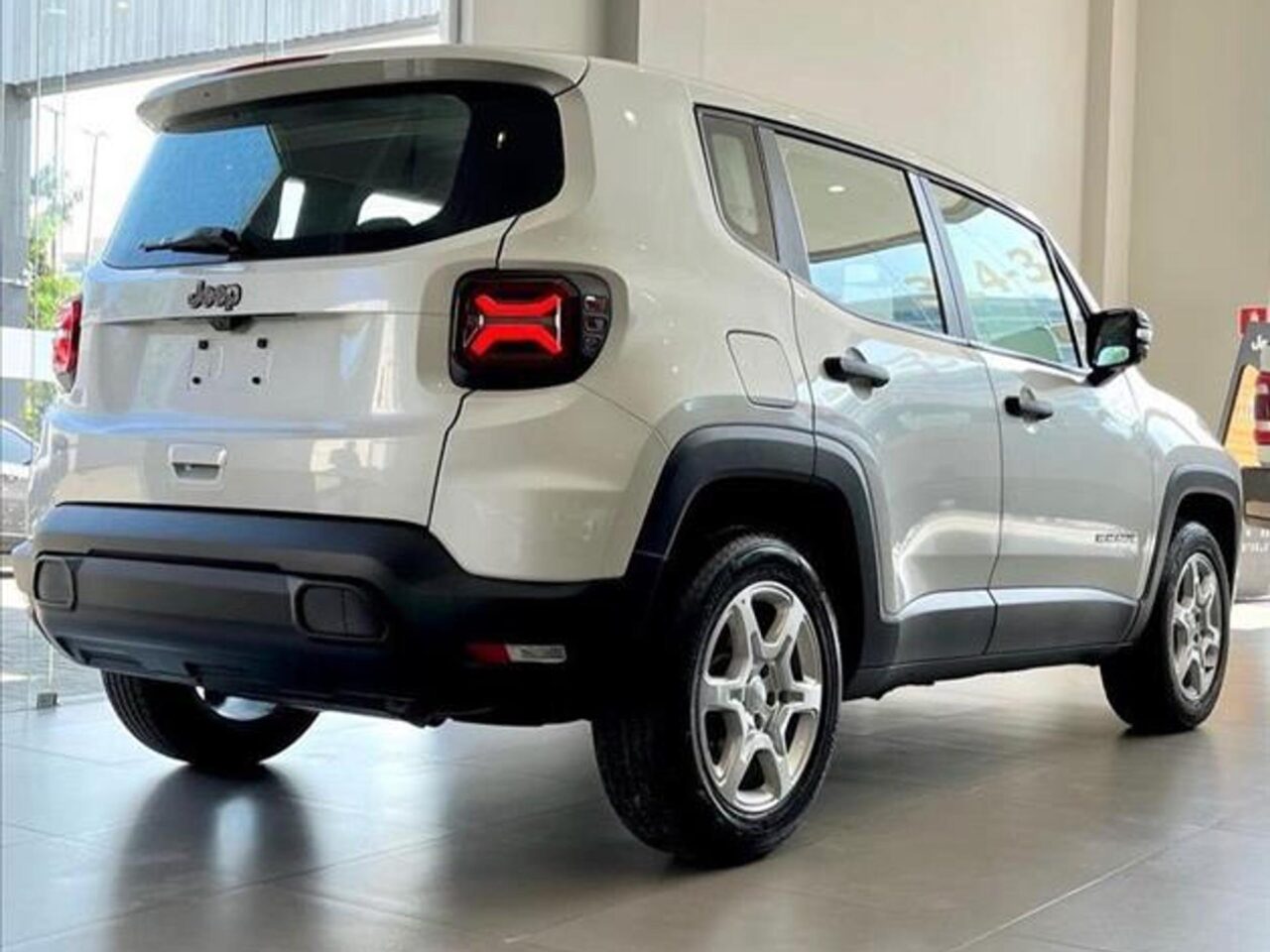 Jeep Renegade 1.3 Turbo PcD 2024