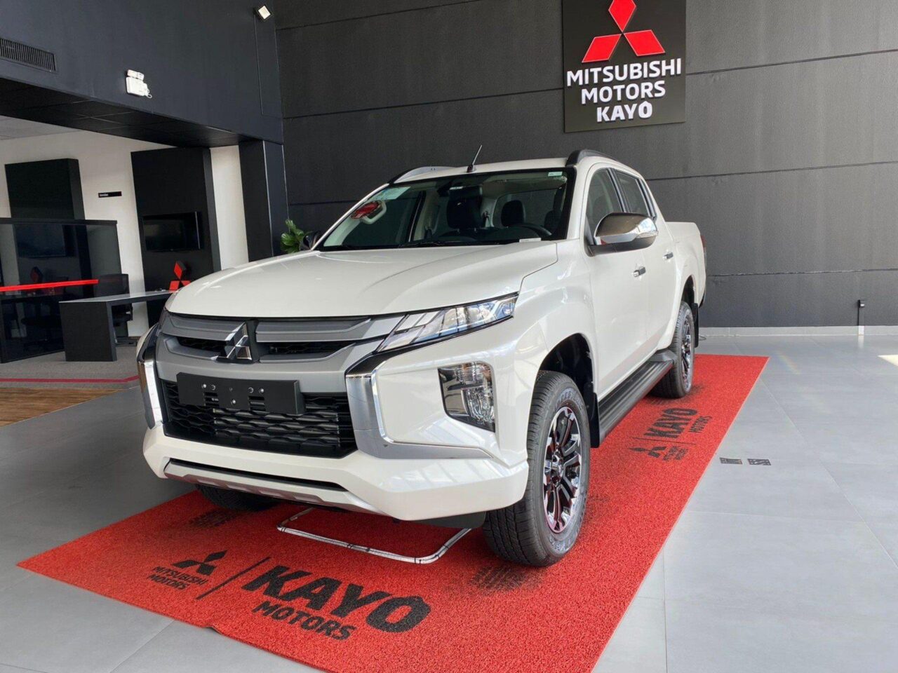 Mitsubishi L200 Triton Sport GLS 2025