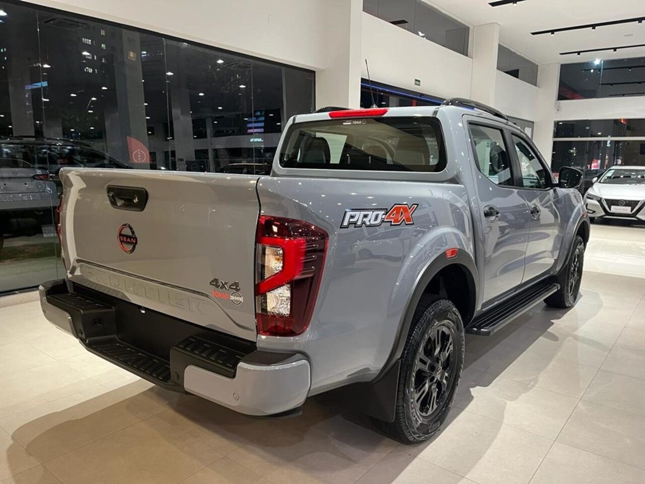 Nissan Frontier PRO-4X 2024