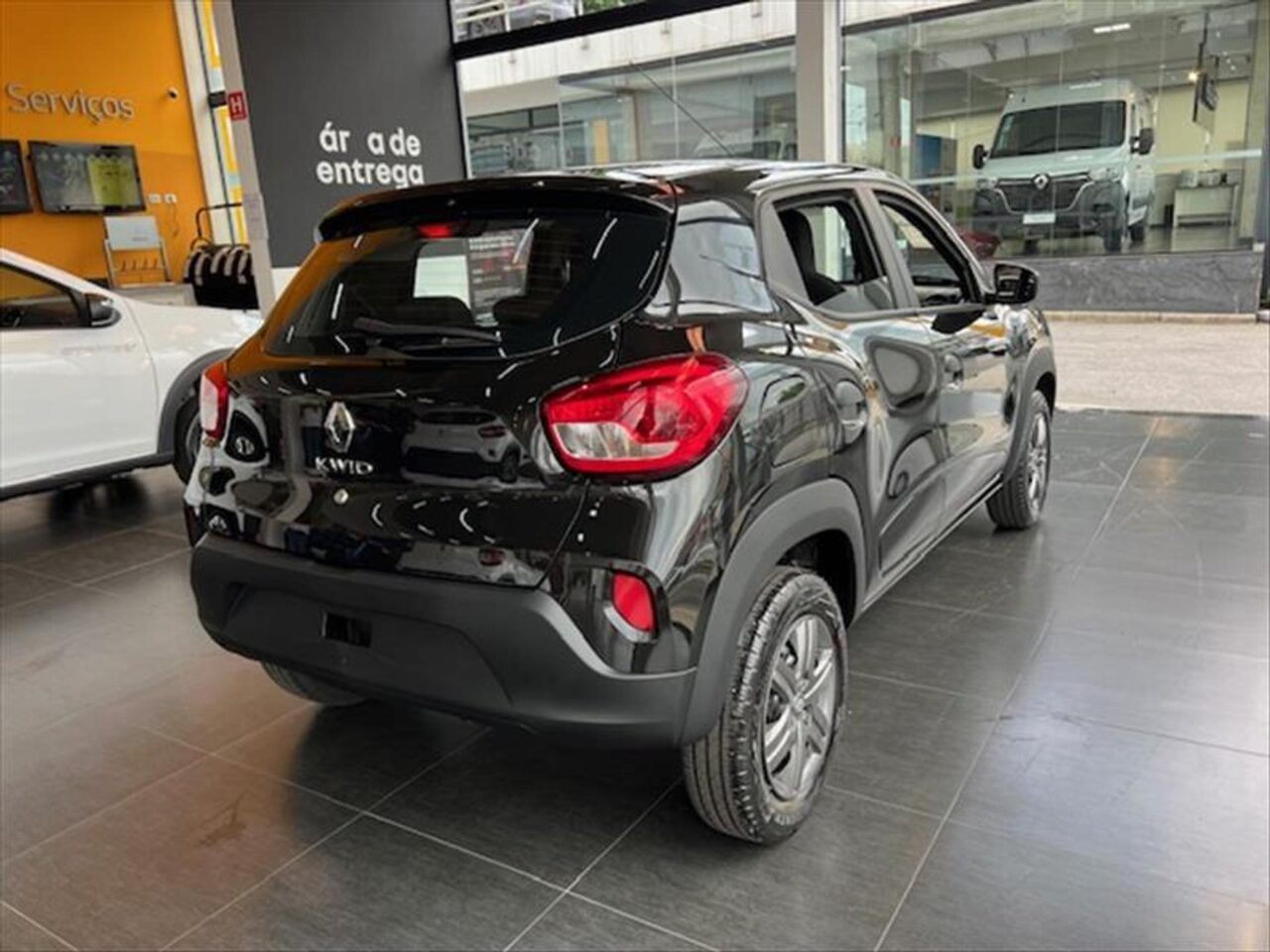 renault kwid 1.0 12v sce flex zen manual wmimagem1839214438 Sendo um dos carros mais acessíveis do mercado nacional, o Renault Kwid Zen 2024 apresenta uma extensa lista de itens e uma motorização 1.0 aspirada