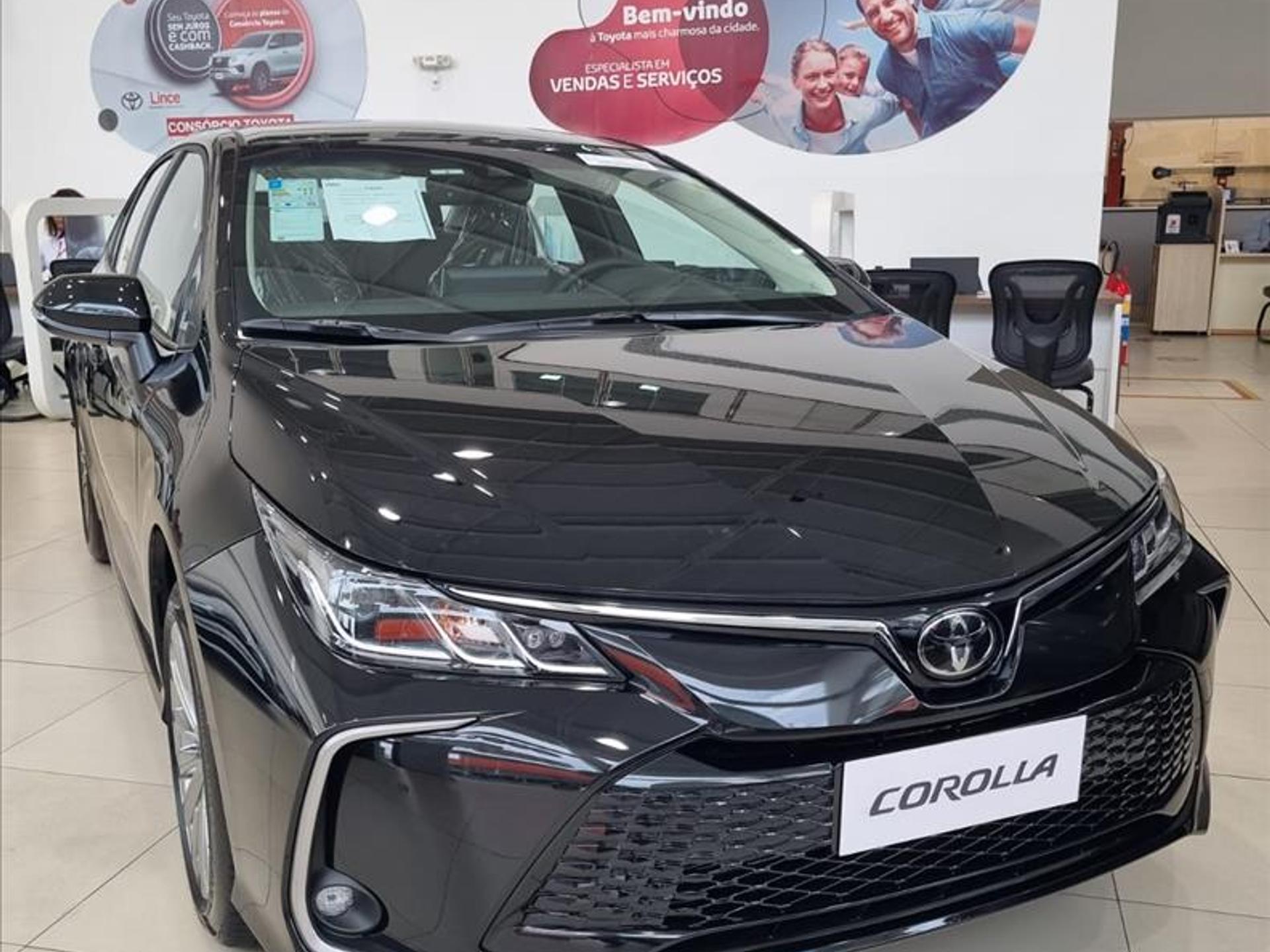 Toyota Corolla Altis Hybrid 2024