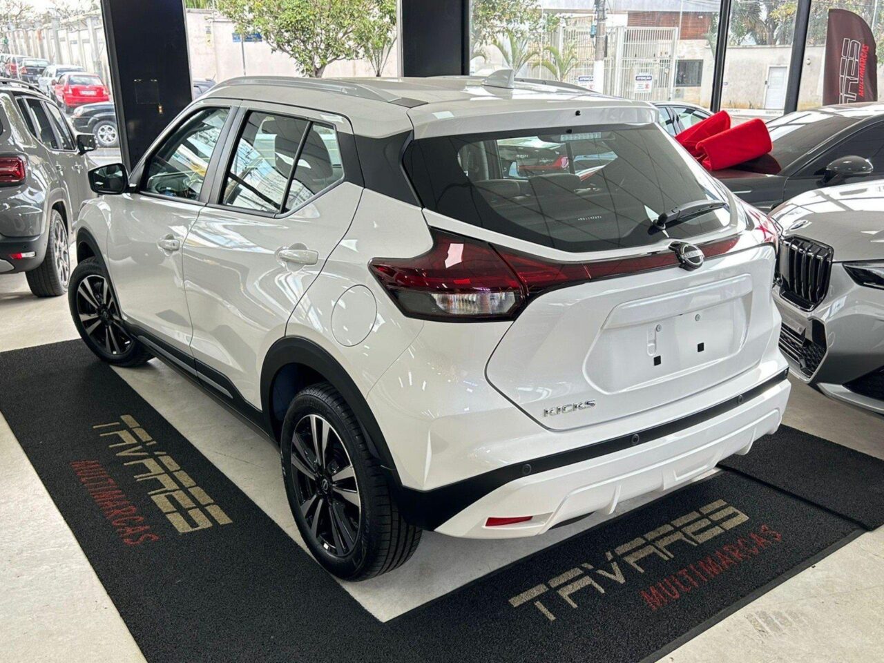 Nissan Kicks Exclusive 2025