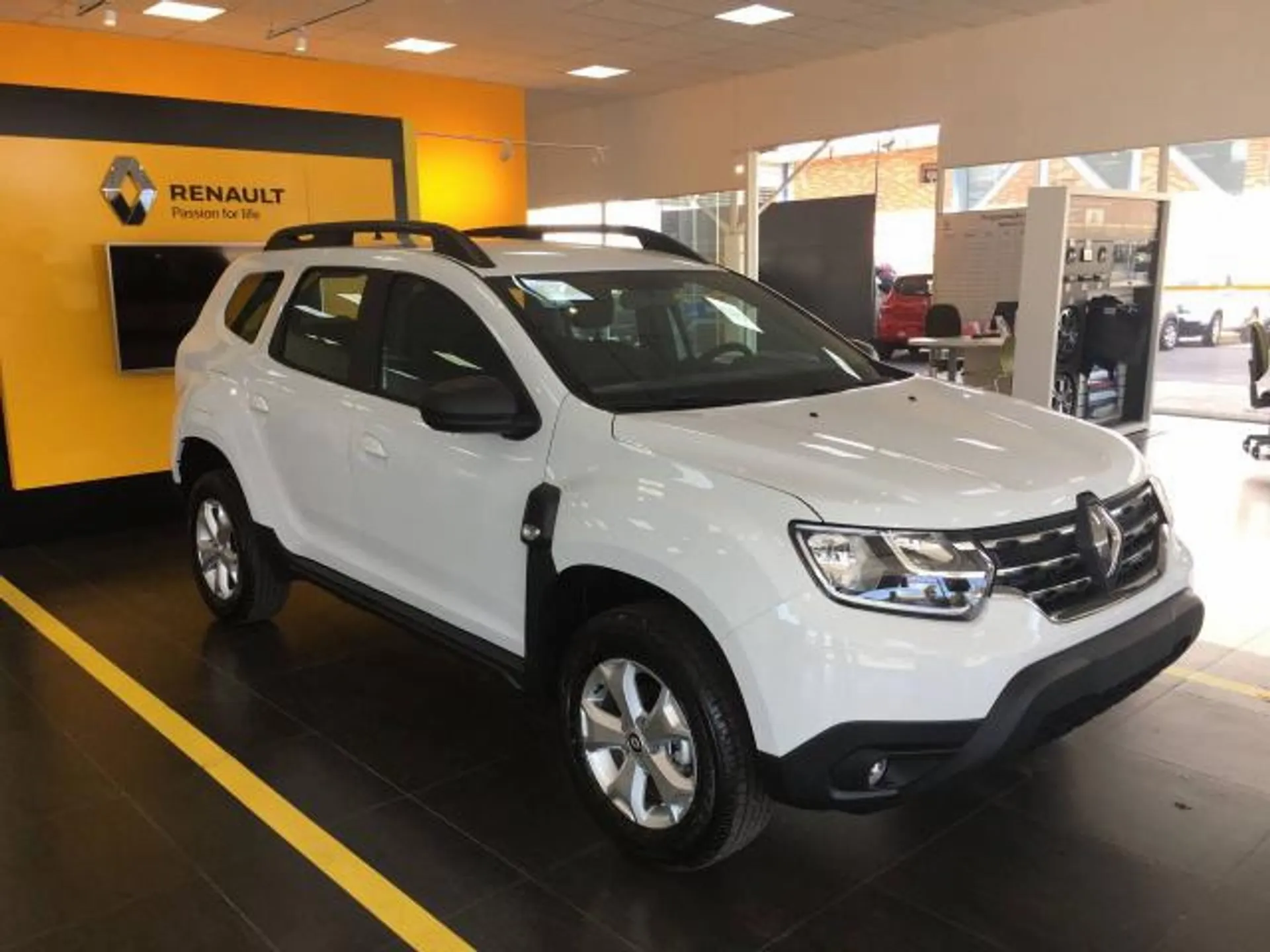 Renault Duster Intense Plus 1.6 MT 2025