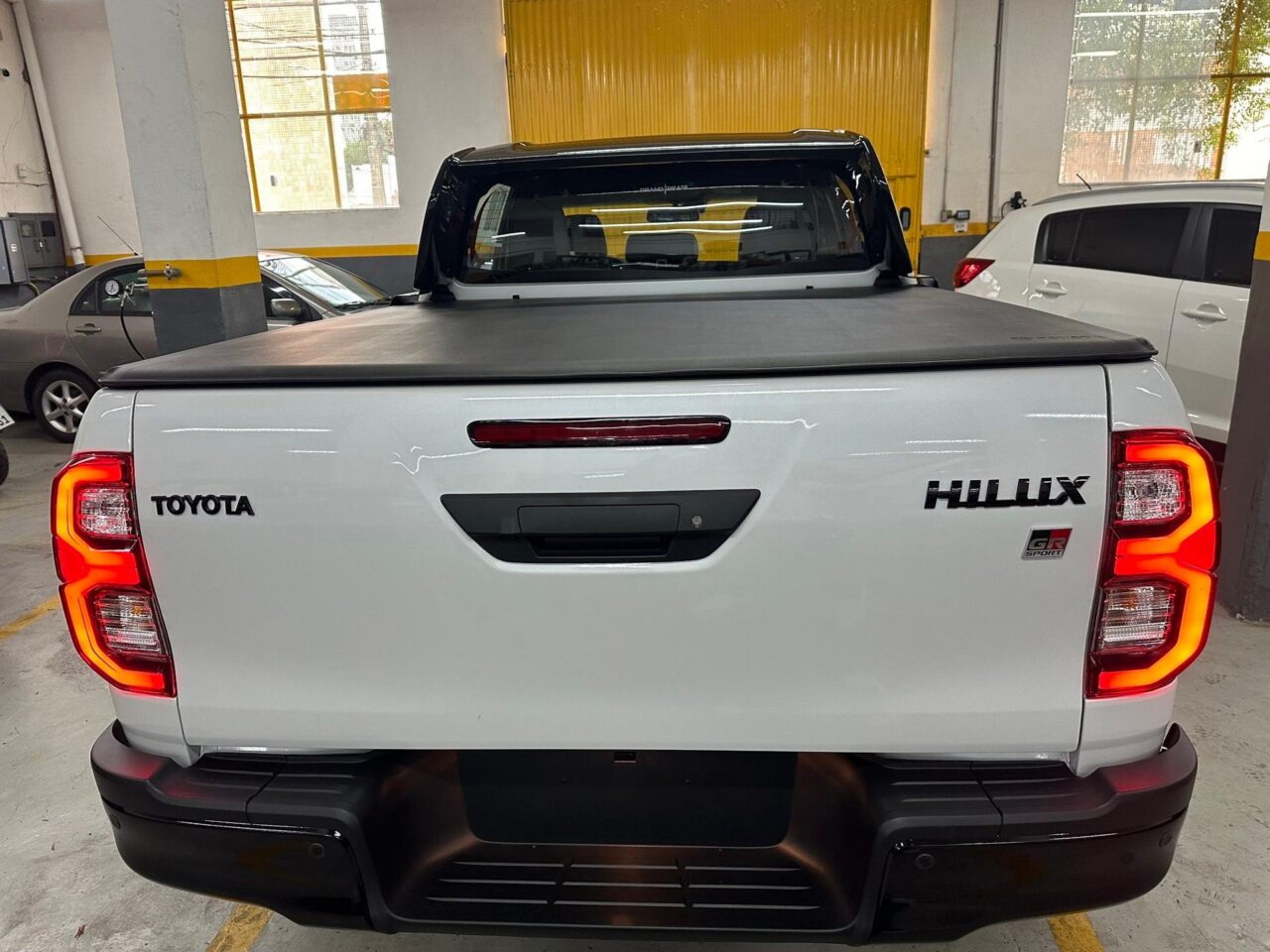 Toyota Hilux SR 2025