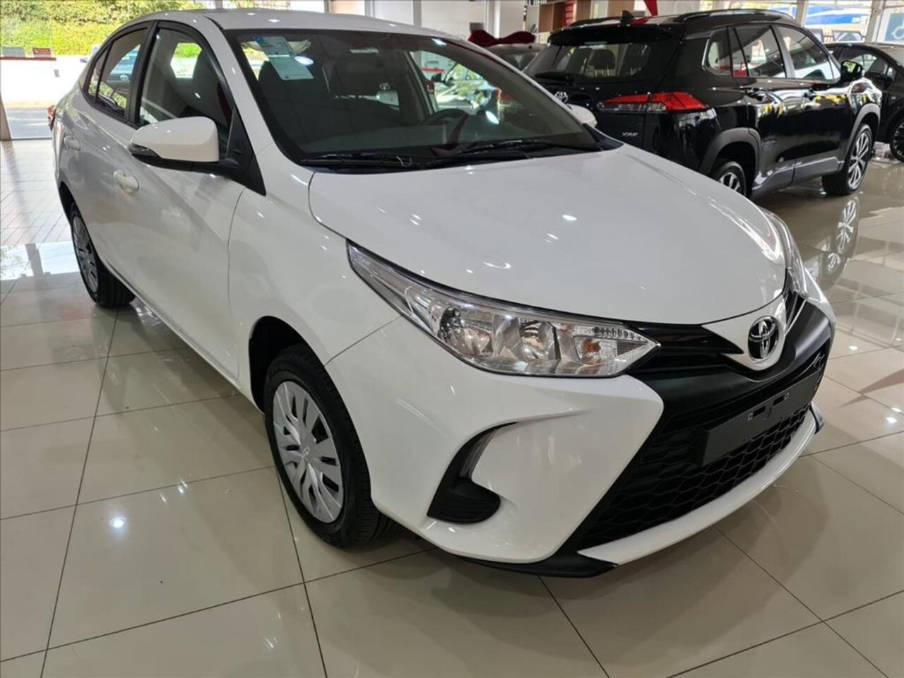 Toyota Yaris Sedan XL 2025