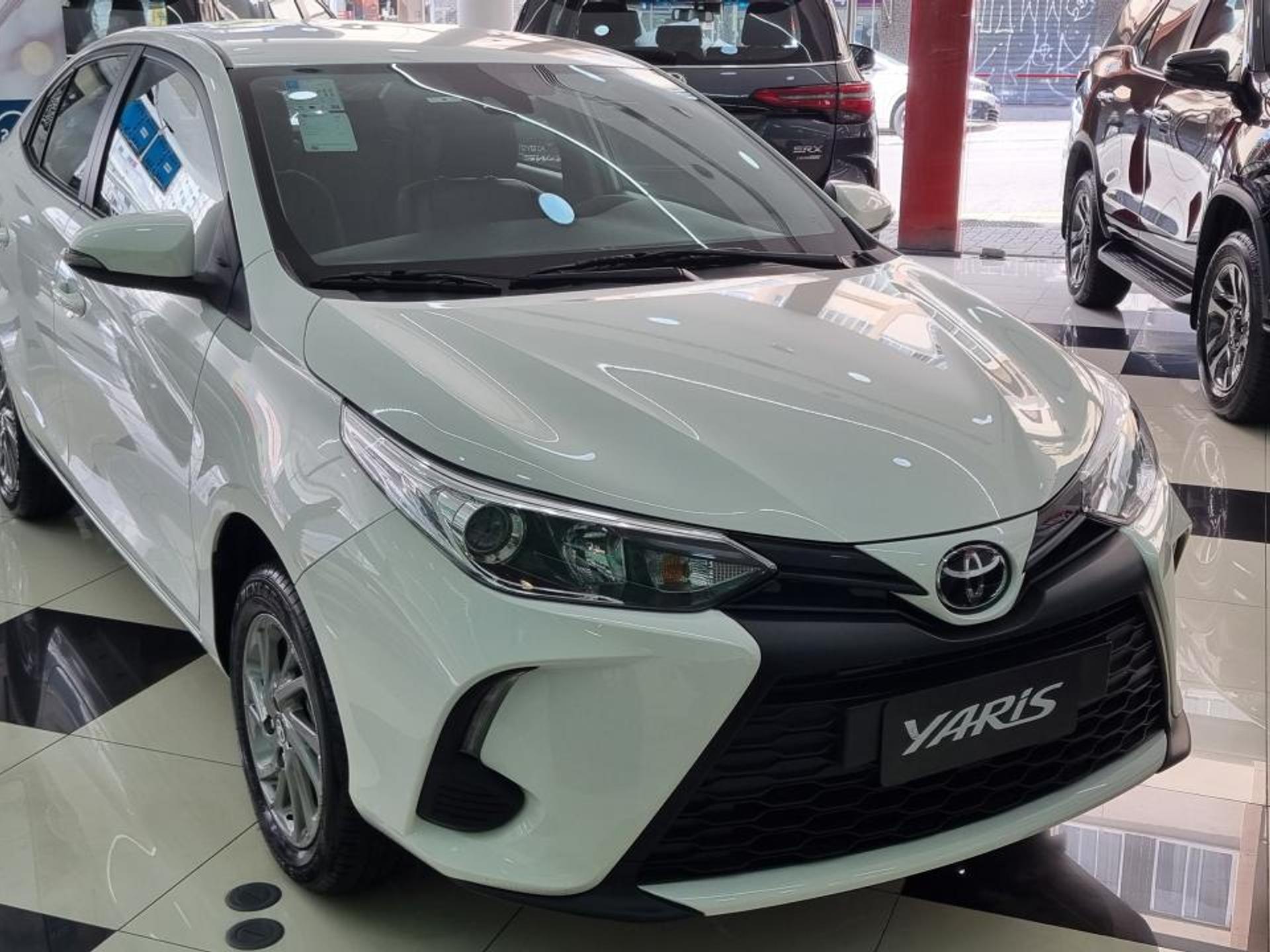 Toyota Yaris Sedan XS 2025