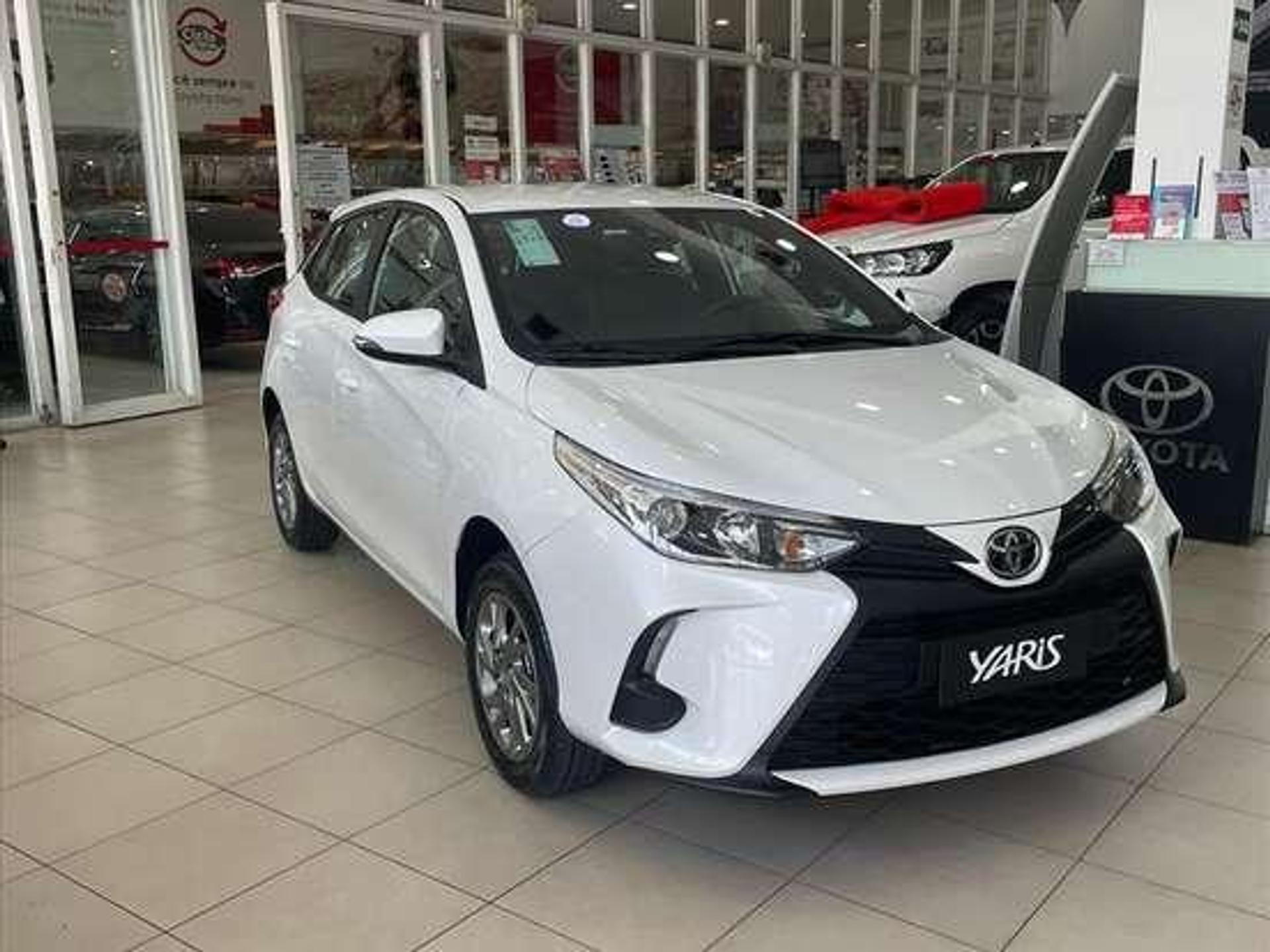 Toyota Yaris Hatch XL 2025