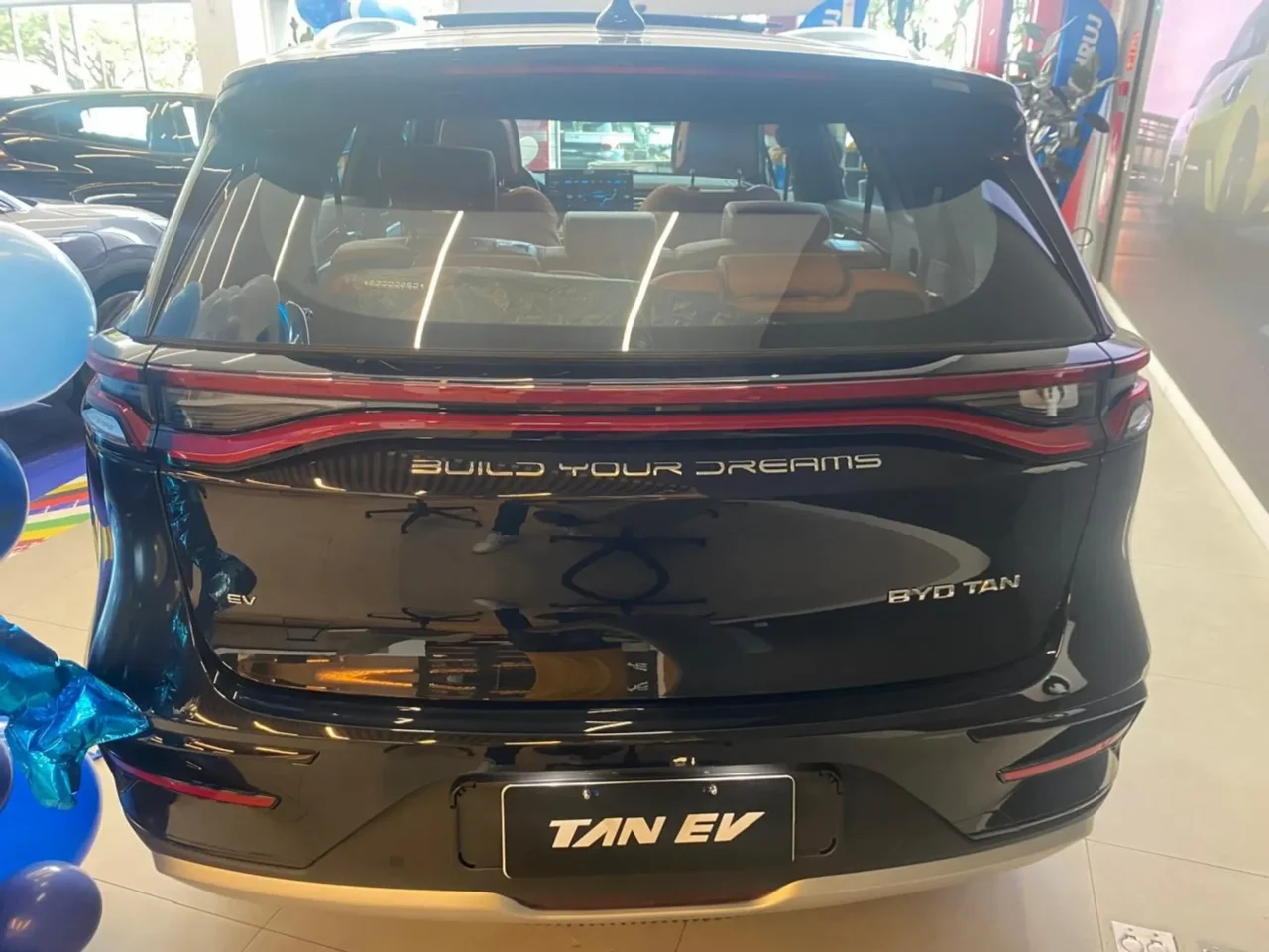 BYD Tan 2025