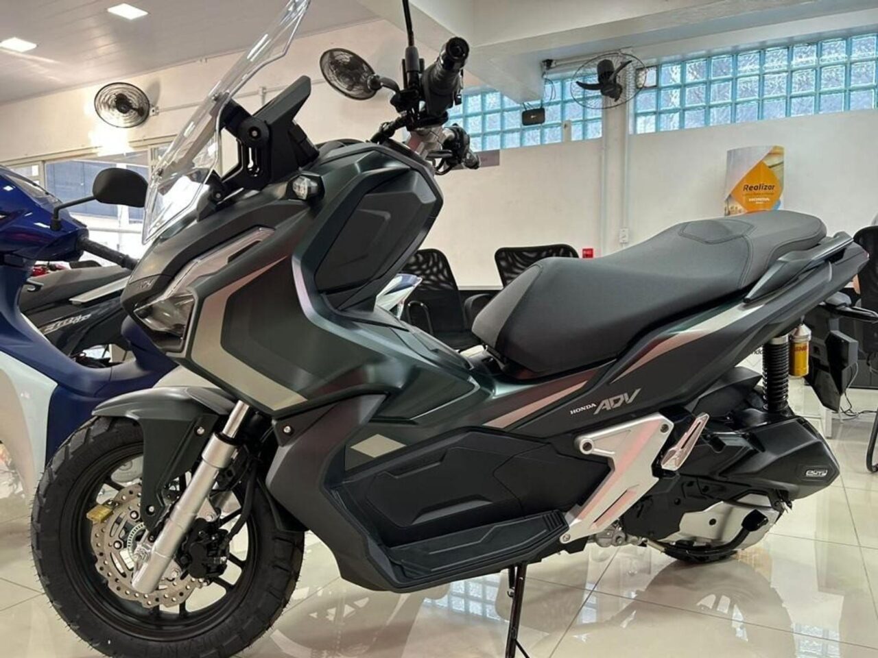 Honda ADV 2024