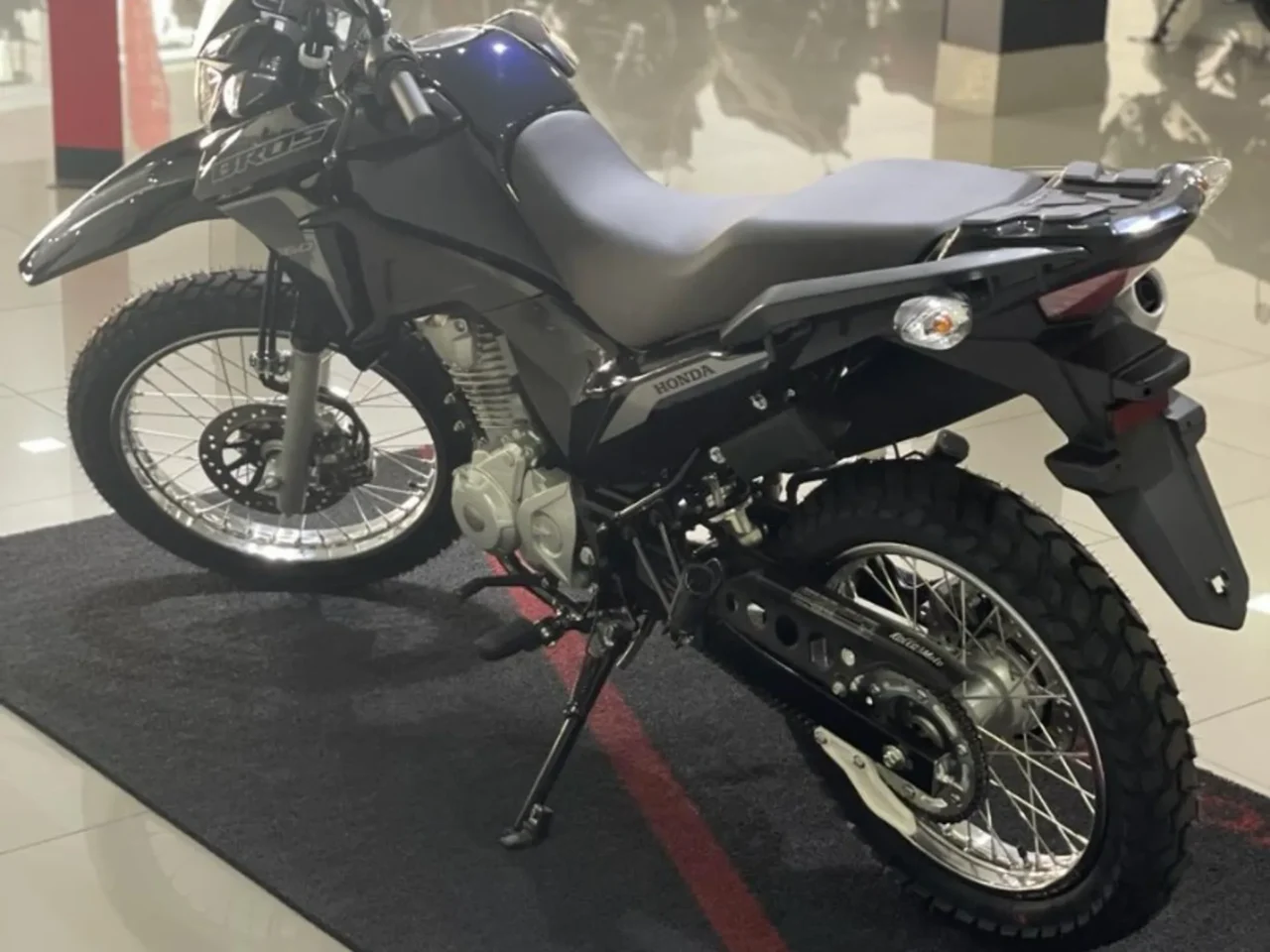 Honda NXR 160 Bros 2024