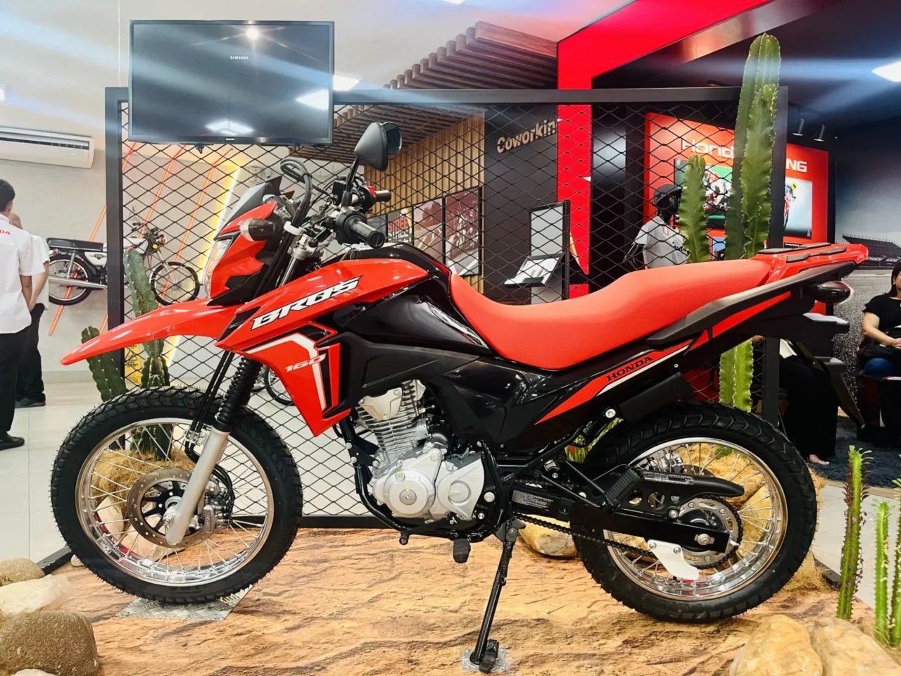 Honda NXR 160 Bros 2025