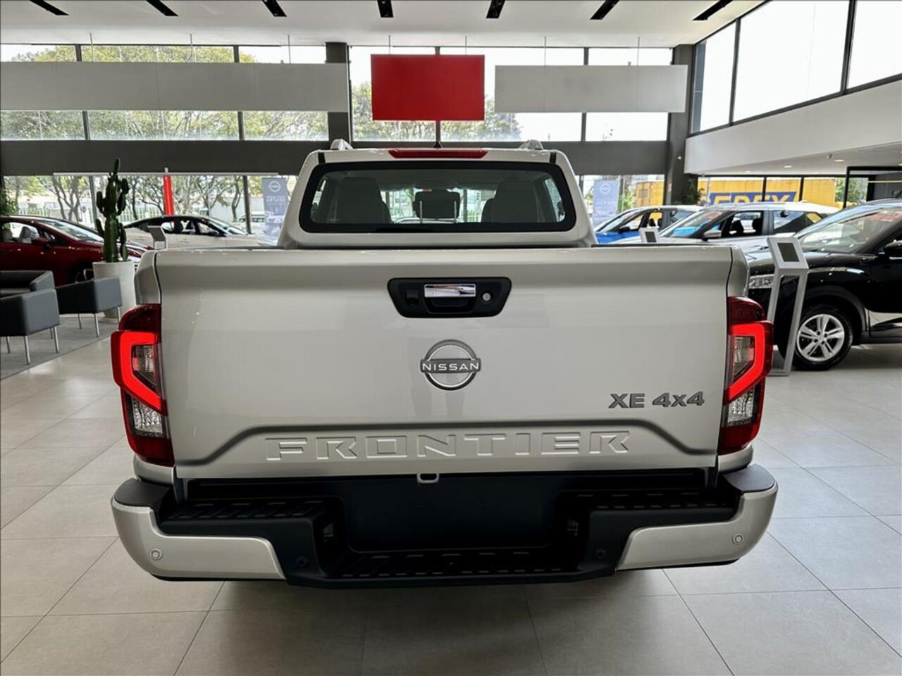 Nissan Frontier SE AT 2025