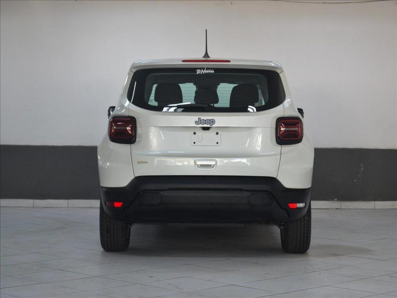 jeep renegade 1.3 t270 turbo flex at6 wmimagem09125336713 1 Com poucas alterações e uma ampla lista de equipamentos, o Jeep Renegade Trailhawk 2025 chega às concessionárias