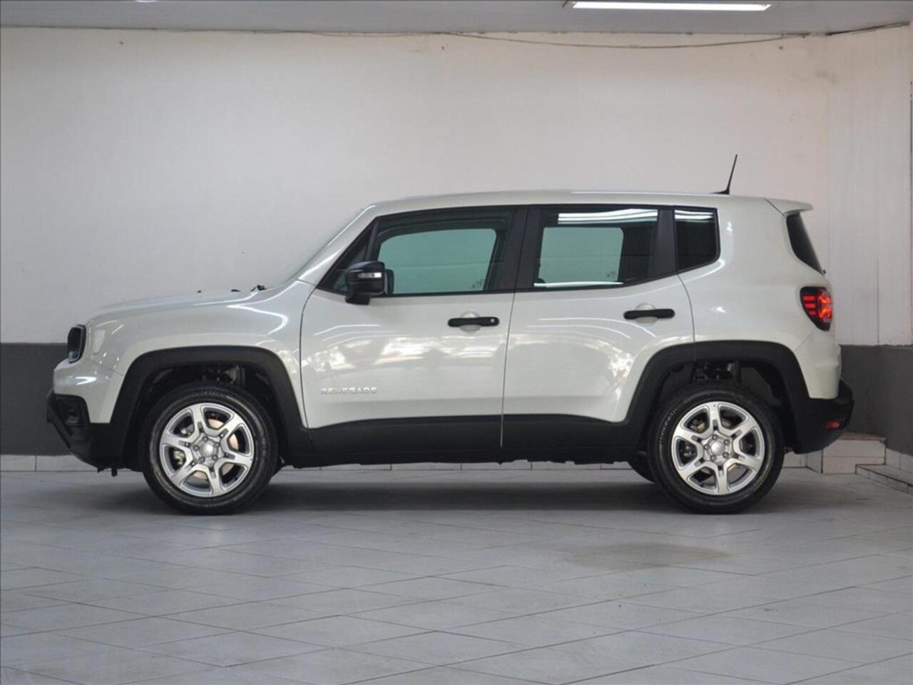 jeep renegade 1.3 t270 turbo flex at6 wmimagem09125942485 1 Com poucas alterações e uma ampla lista de equipamentos, o Jeep Renegade Trailhawk 2025 chega às concessionárias