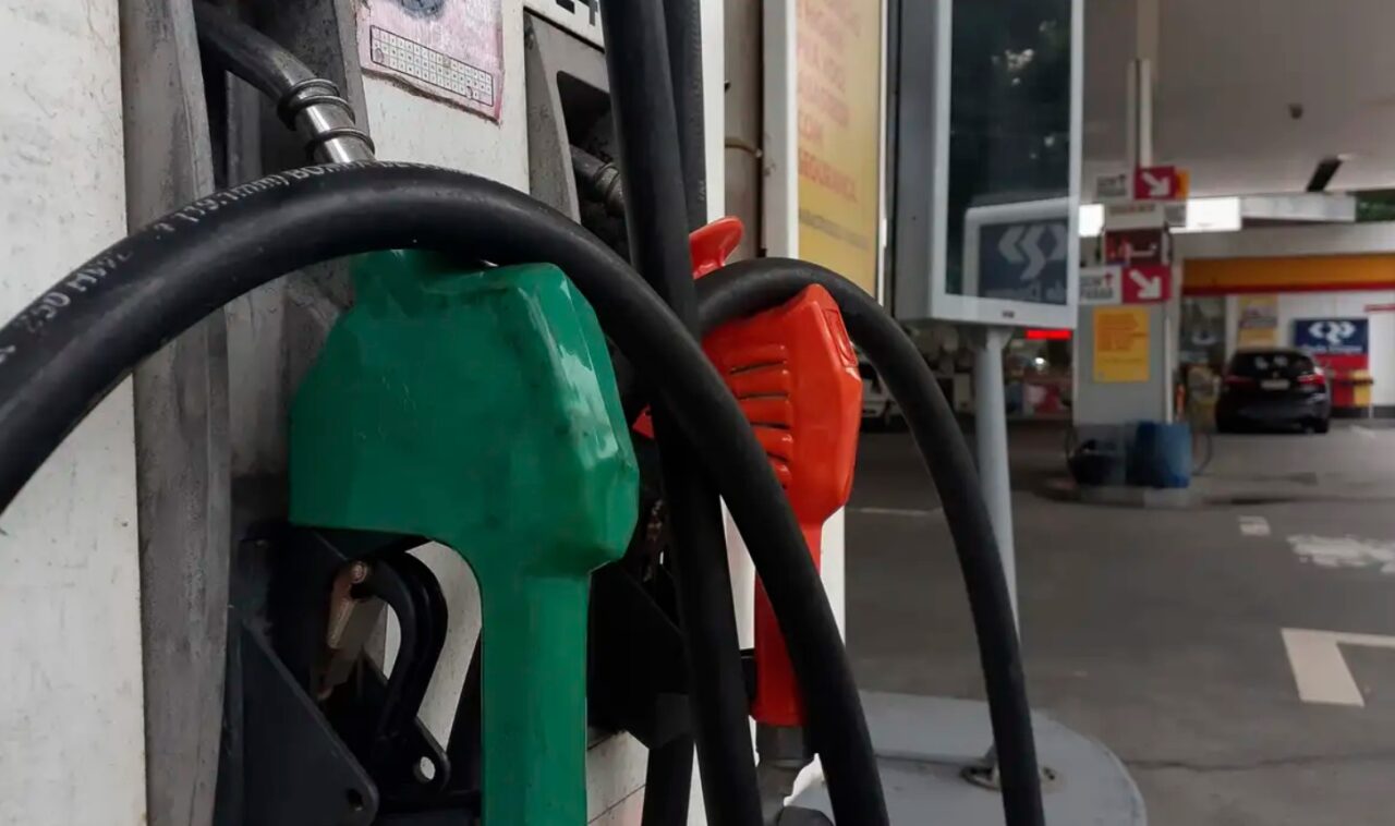 posso misturar etanol e gasolina no carro