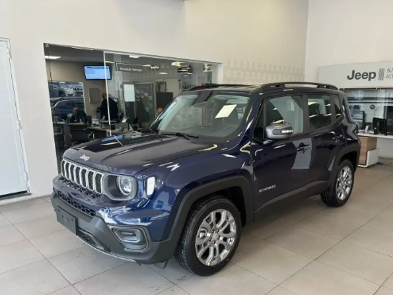 jeep renegade 1 3 t270 turbo flex longitude at6 wmimagem22582749531 Com poucas alterações e uma ampla lista de equipamentos, o Jeep Renegade Trailhawk 2025 chega às concessionárias