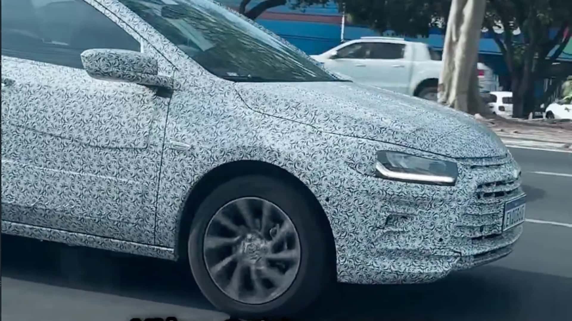 Novo Chevrolet Onix 2026 é flagrado em testes nas ruas de Teresina (PI)