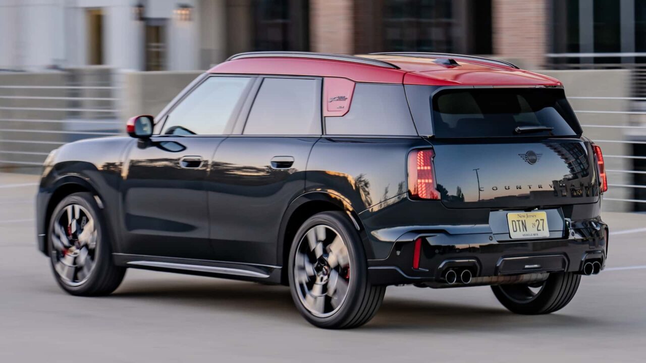 Novo Mini John Cooper Works Countryman 2025