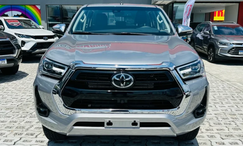 Toyota Hilux volta a liderar as vendas ao ultrapassar a Ford Ranger