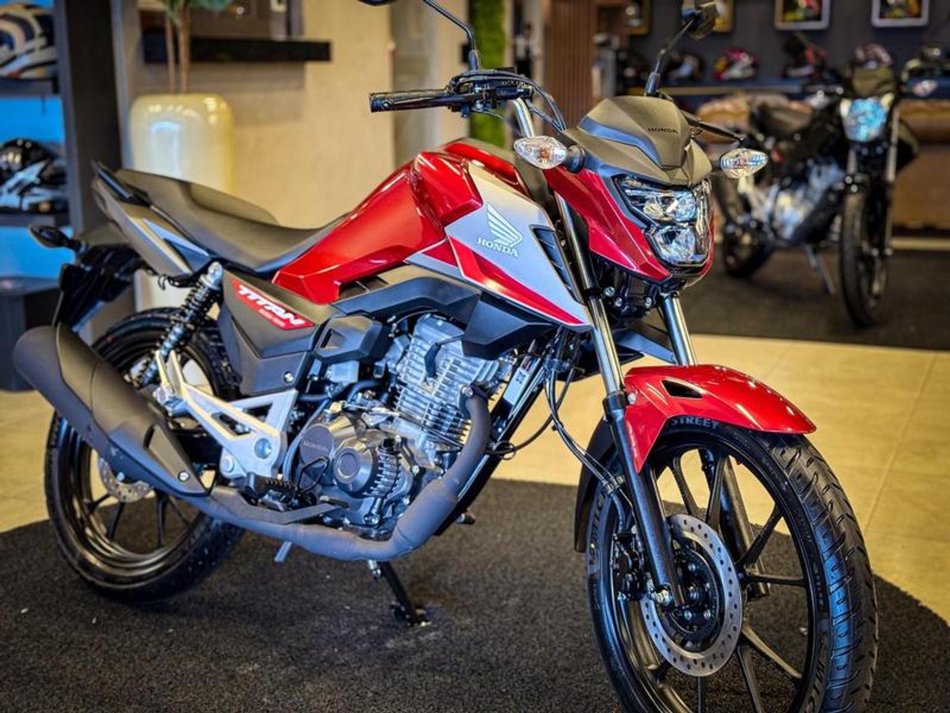 Motos mais vendidas até dia 15 de março de 2025