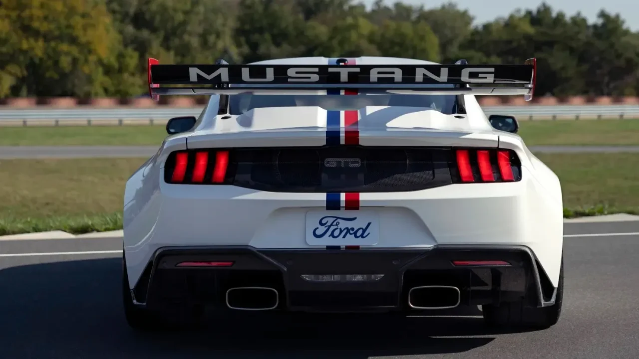 Ford Mustang GTD Spirit of America celebra engenhosidade e performance