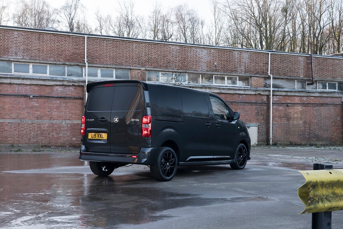 Vauxhall Vivaro ganha versão esportiva GS com opções elétricas e a diesel