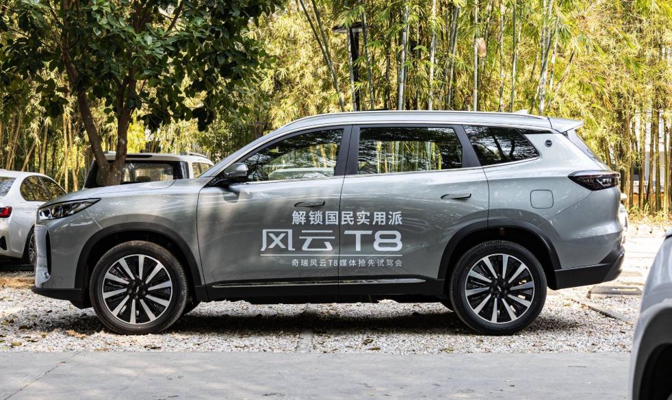 Chery Fulwin T8 híbrido plug-in chega às concessionárias chinesas