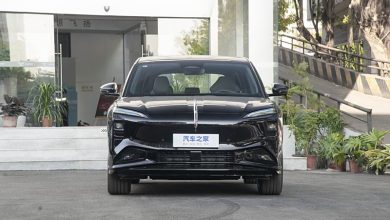 Hongqi EHS7 estreia na China com cinco versões e foco no mercado europeu