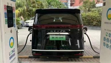 Saúde da bateria de carros elétricos se mantém acima de 90% após 120 mil km, aponta estudo