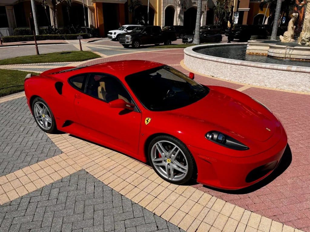 Ferrari F430 que pertenceu a Donald Trump vai a leilão com expectativa de alta valorização