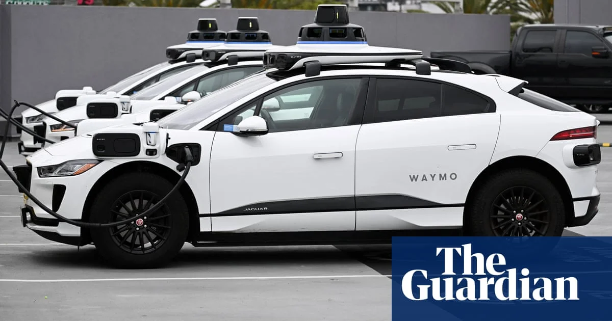 Táxi autônomo da Waymo causa transtorno e passageiro quase perde voo em Los Angeles