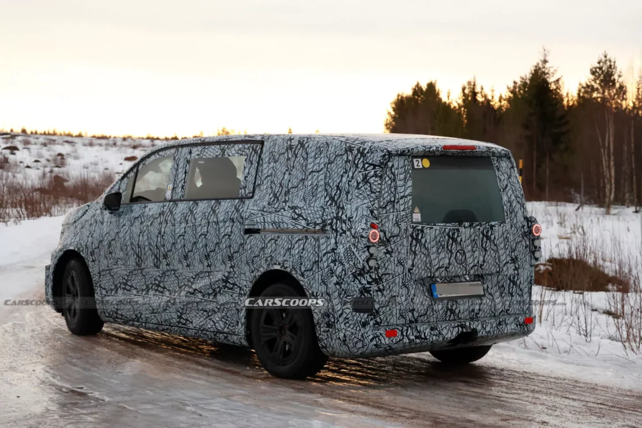 Mercedes testa protótipo elétrico da nova V-Class com autonomia superior a 500 km