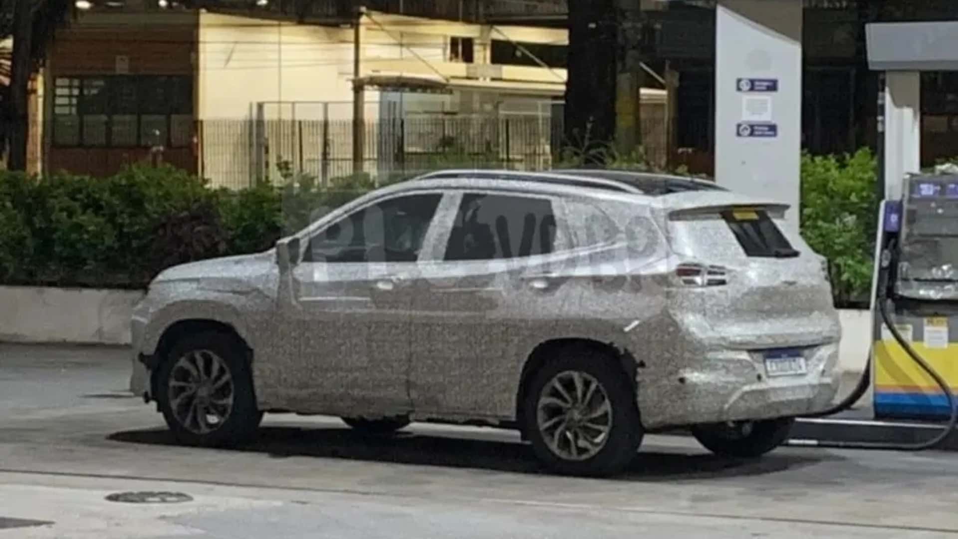 Chevrolet Onix e Tracker 2026 são flagrados novamente em Teresina (PI)