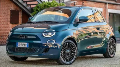 Fiat 500 elétrico triplica vendas nos EUA, enquanto enfrenta dificuldades na Itália