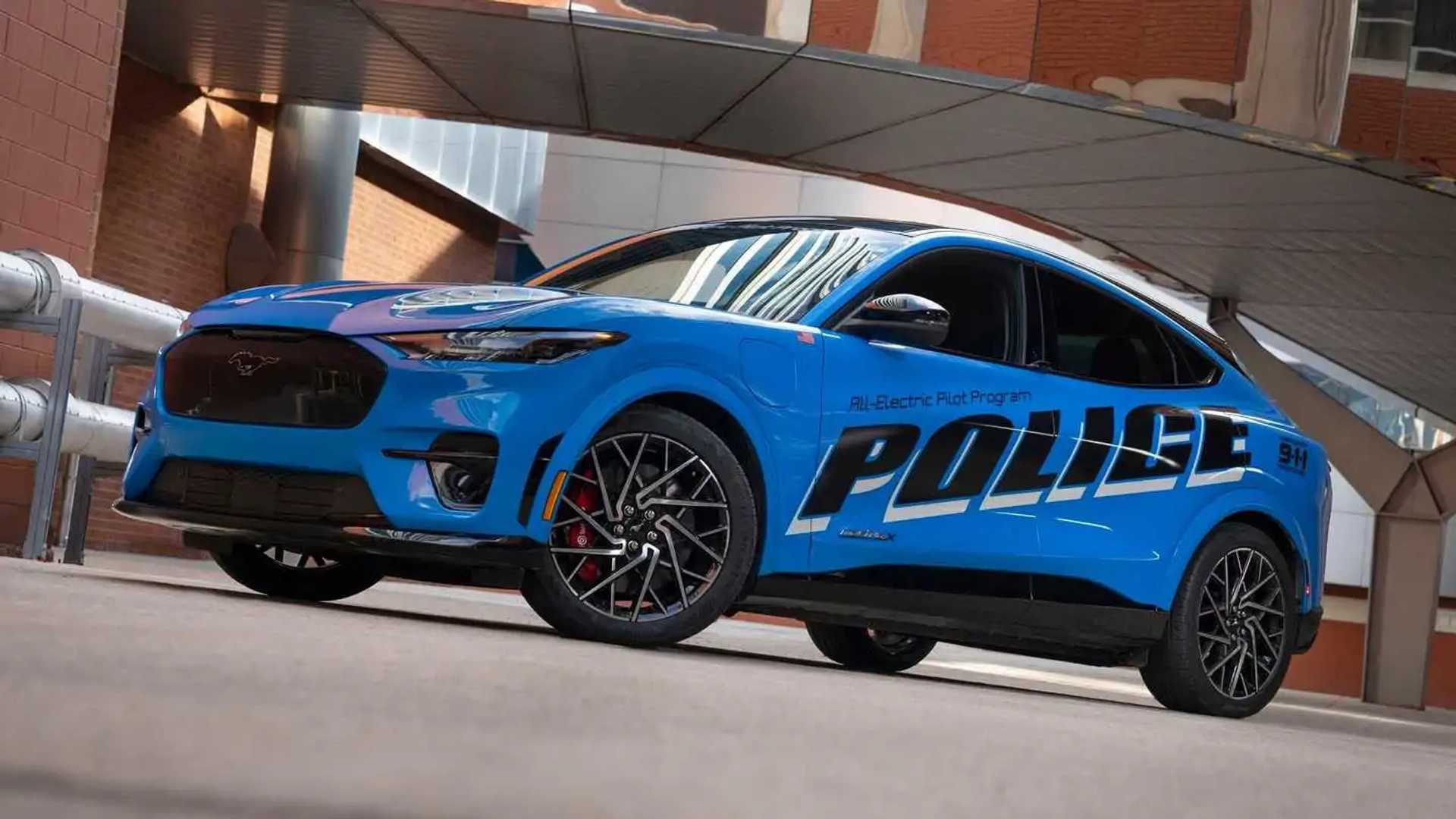 Polícia de Michigan Adota Ford Mustang Mach-E em sua Frota, Gerando Debate