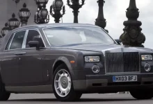 Rolls-Royce Phantom celebra centenário como ícone de luxo e personalização