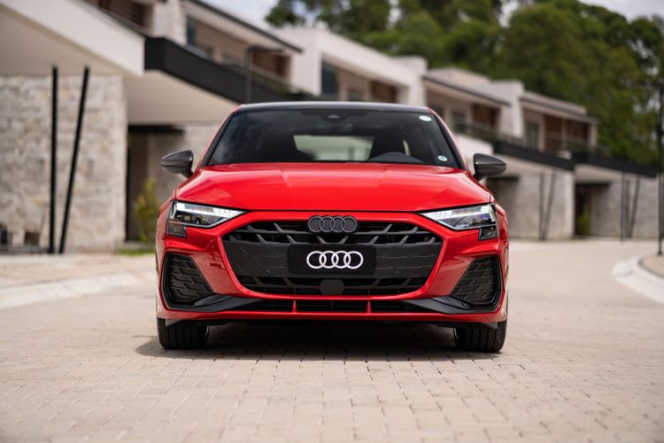 Audi do Brasil lança novo A3 Sedan no país e modelo já está nas concessionárias