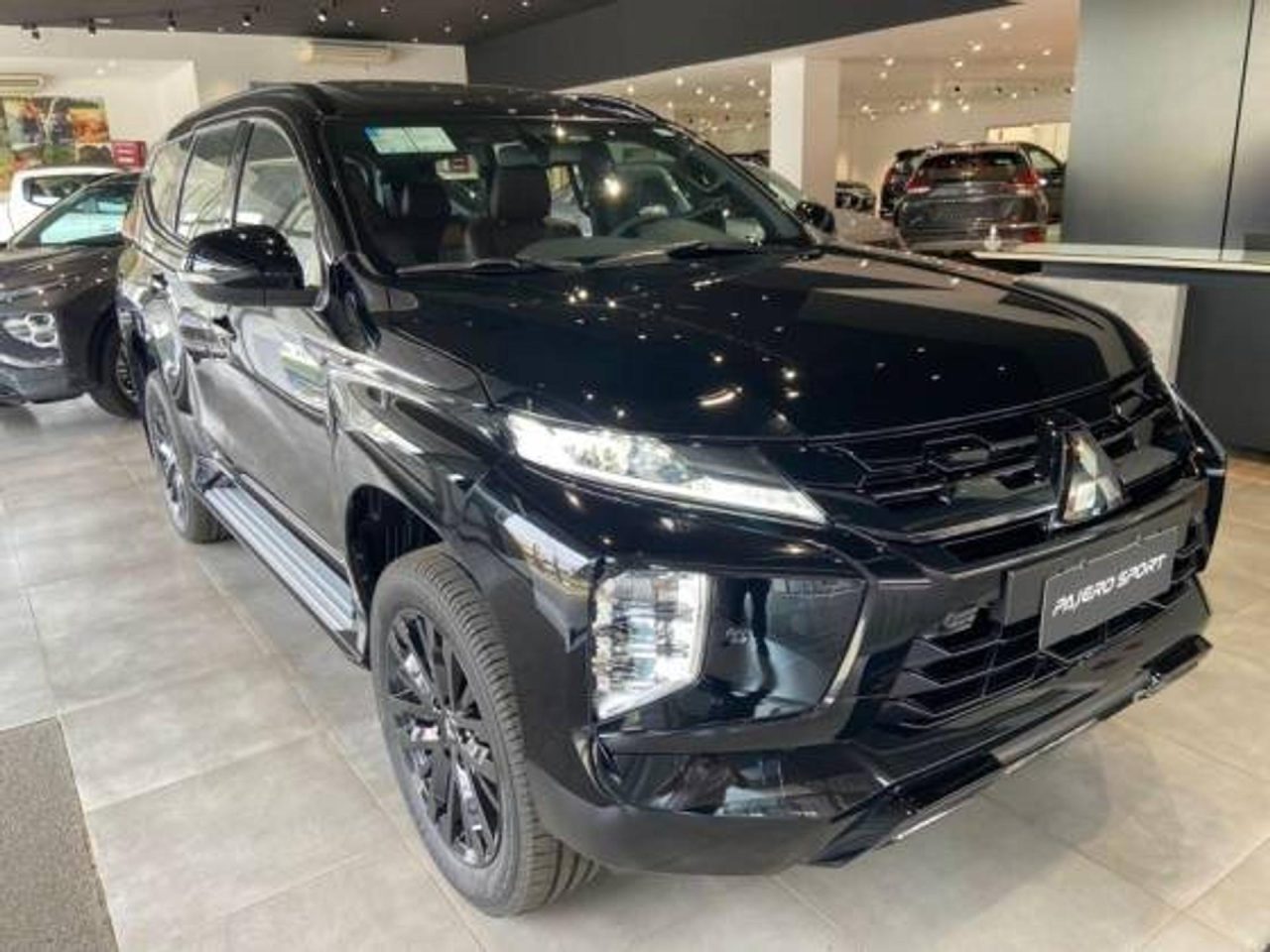 Mitsubishi Pajero Sport Legend: um SUV raiz com espaço para sete