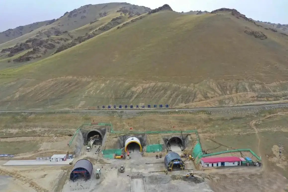 China inaugura o maior túnel rodoviário do mundo, o Tian Shan Shengli