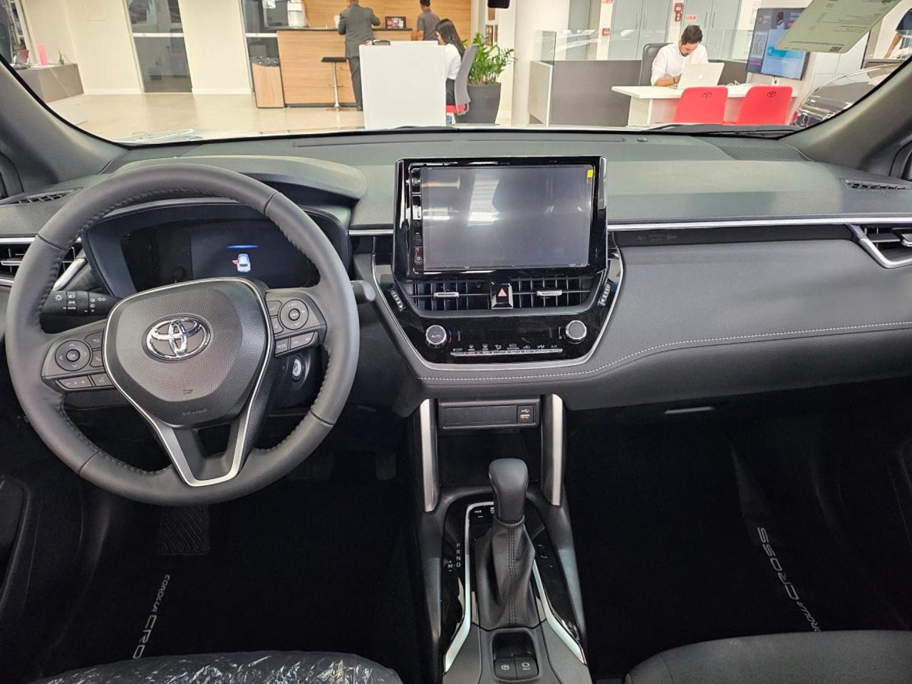 Toyota atualiza o preço do Corolla Cross XR para PCD com desconto de R$ 41.383