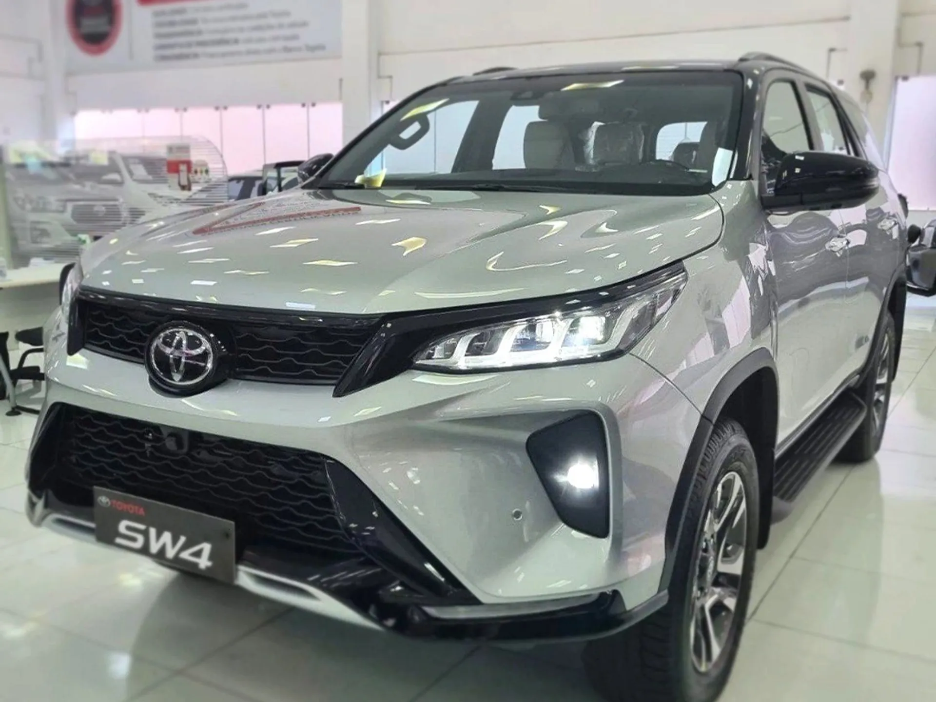 Toyota SW4 2025: veja quanto custa o IPVA e revisões em janeiro