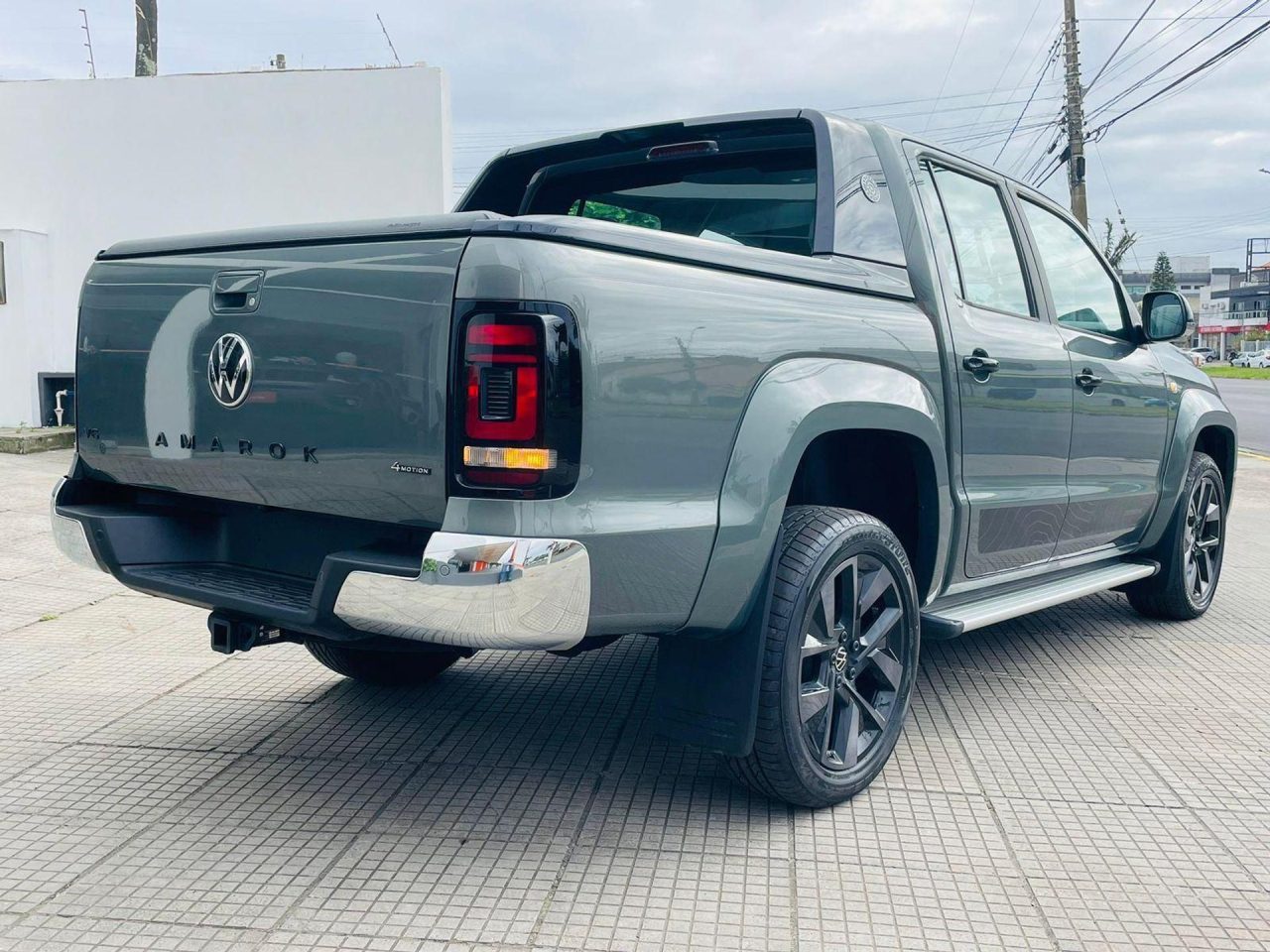 VW Amarok 2025 adota tanque de Arla 32 para reduzir emissões